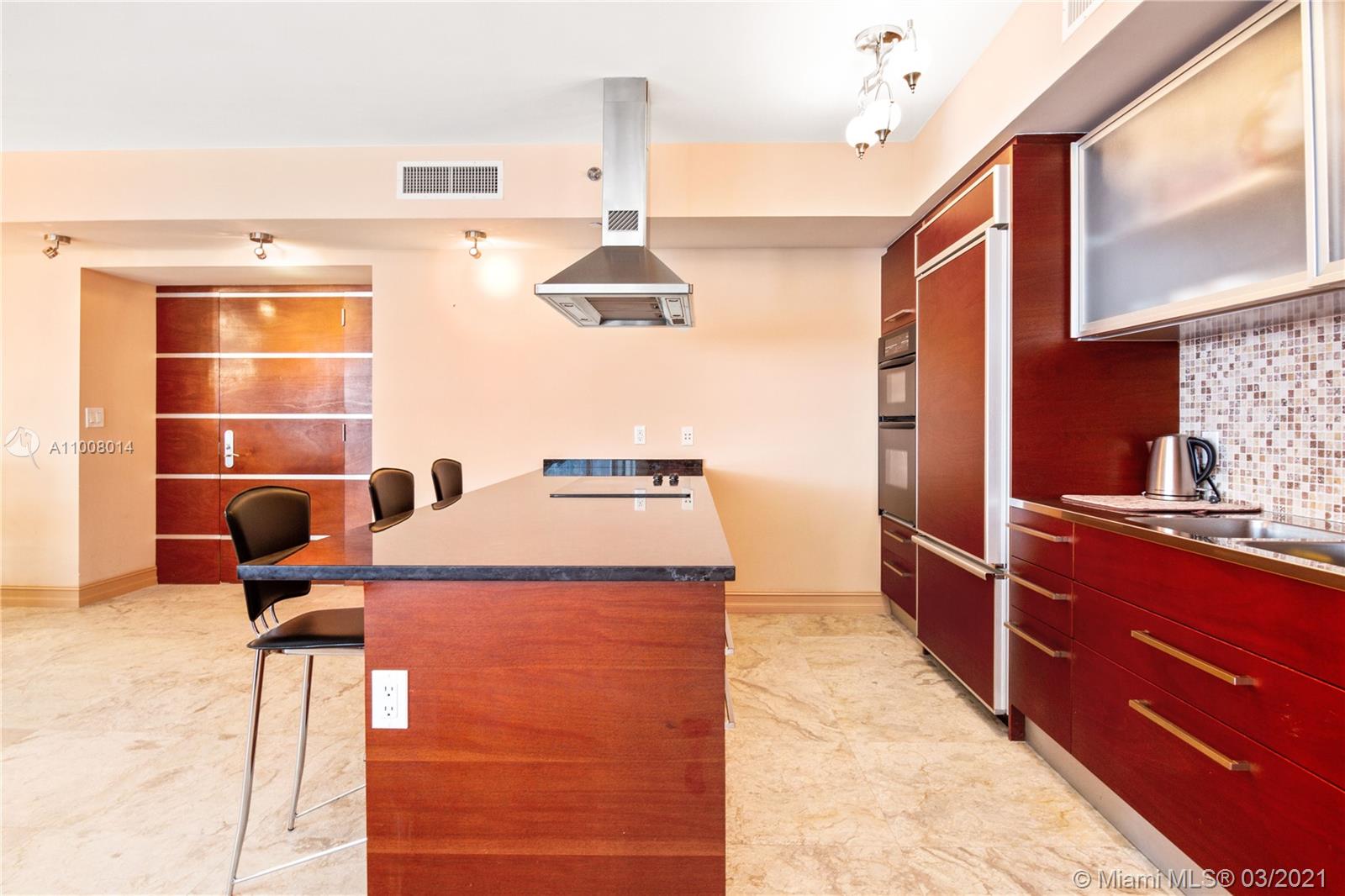 Ver detalles 4110 2 / 2 1782 sq. ft. $ 2021-03-04 0 foto