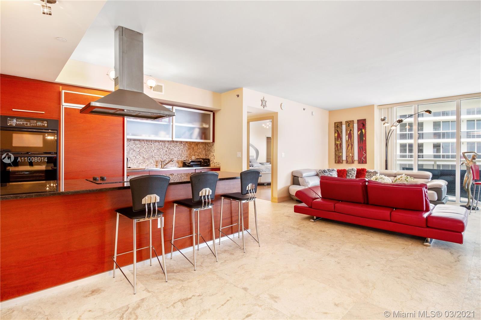 Ver detalles 4110 2 / 2 1782 sq. ft. $ 2021-03-04 0 foto