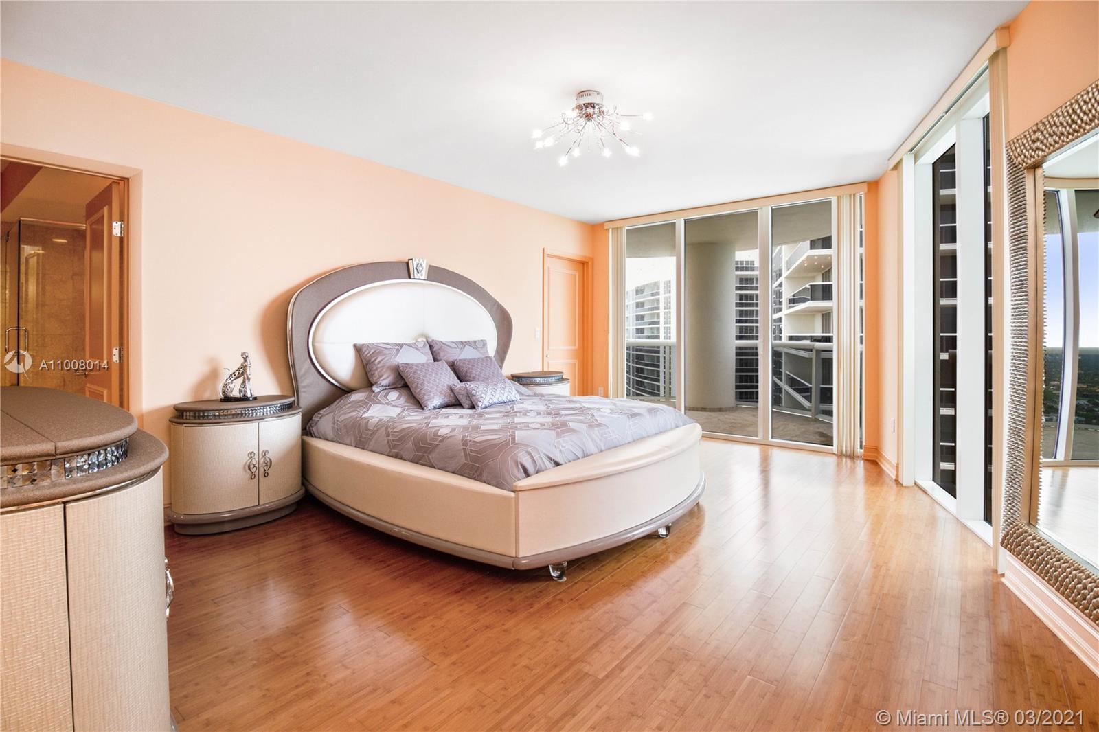 Ver detalles 4110 2 / 2 1782 sq. ft. $ 2021-03-04 0 foto