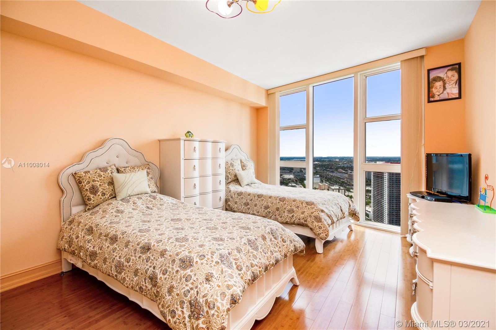 Ver detalles 4110 2 / 2 1782 sq. ft. $ 2021-03-04 0 foto