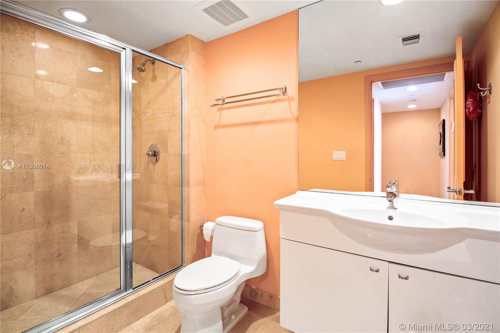 Ver detalles 4110 2 / 2 1782 sq. ft. $ 2021-03-04 0 foto
