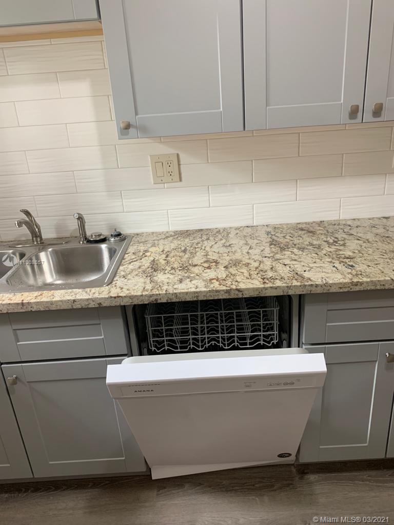 See details / 1979 sq. ft. $ 2021-03-04 0 Photo