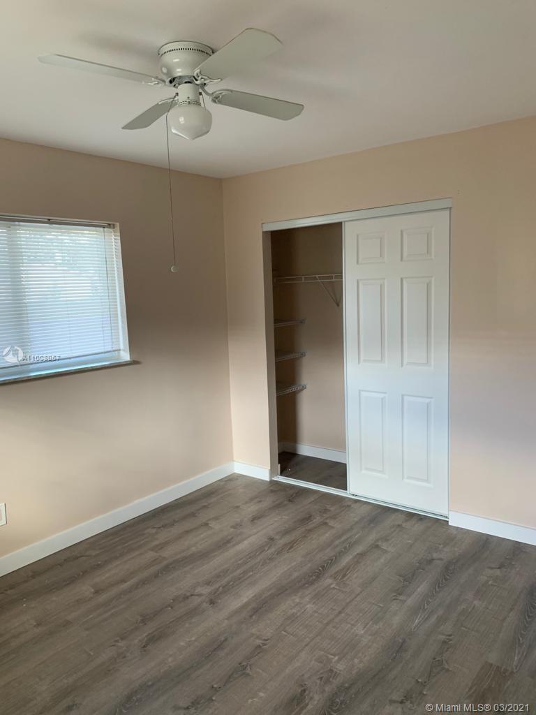 See details / 1979 sq. ft. $ 2021-03-04 0 Photo