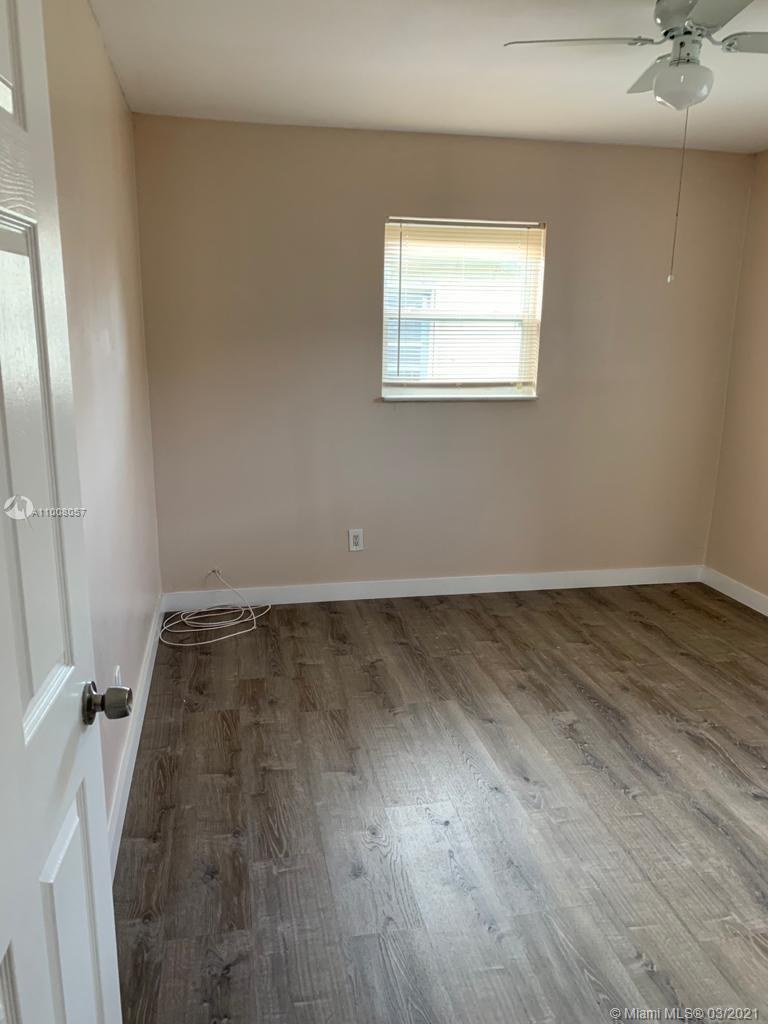 See details / 1979 sq. ft. $ 2021-03-04 0 Photo