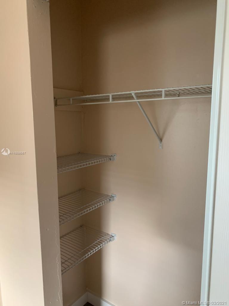 See details / 1979 sq. ft. $ 2021-03-04 0 Photo