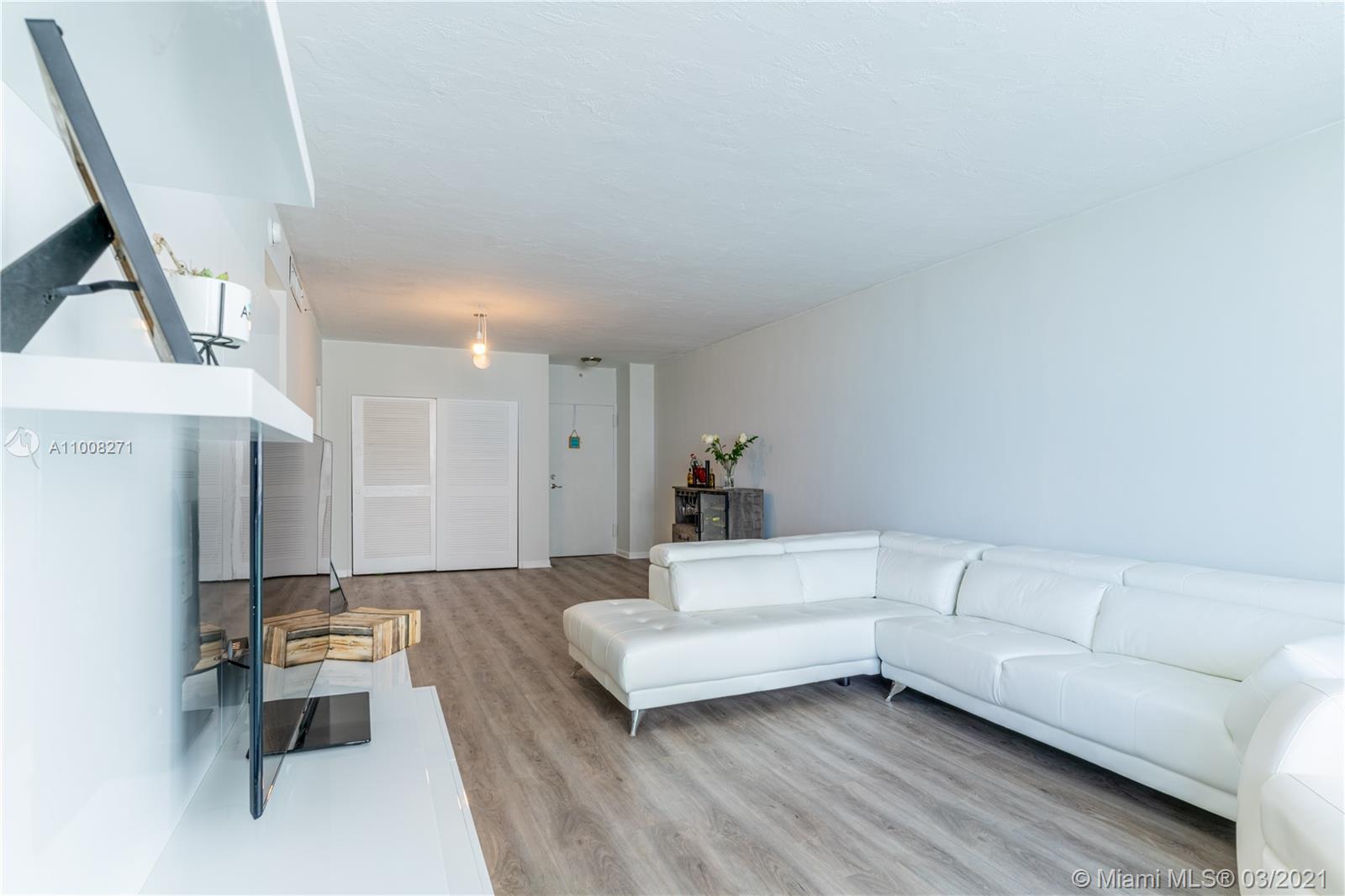 Photo of 3001 Ocean Dr #449, Hollywood, Florida, 33019 -