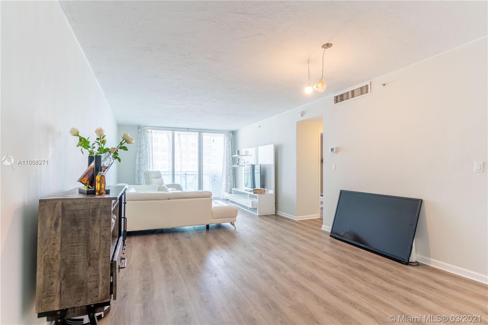 Photo of 3001 Ocean Dr #449, Hollywood, Florida, 33019 -