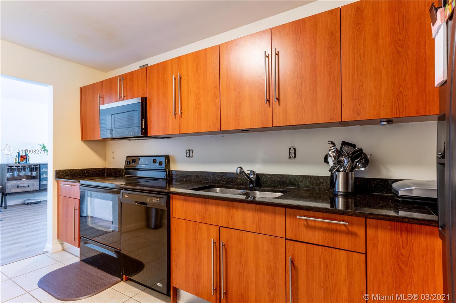 Photo of 3001 Ocean Dr #449, Hollywood, Florida, 33019 -