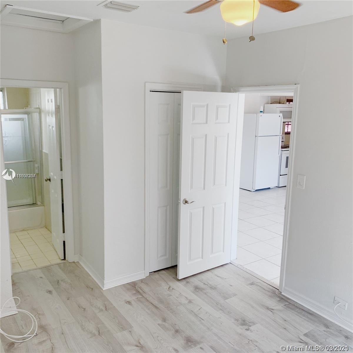 See details / 1881 sq. ft. $ 2021-03-04 0 Photo