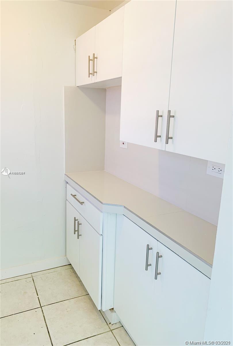 See details / 1881 sq. ft. $ 2021-03-04 0 Photo