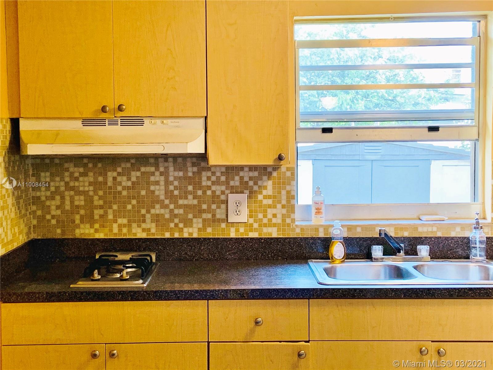 See details / 1431 sq. ft. $ 2021-03-04 0 Photo