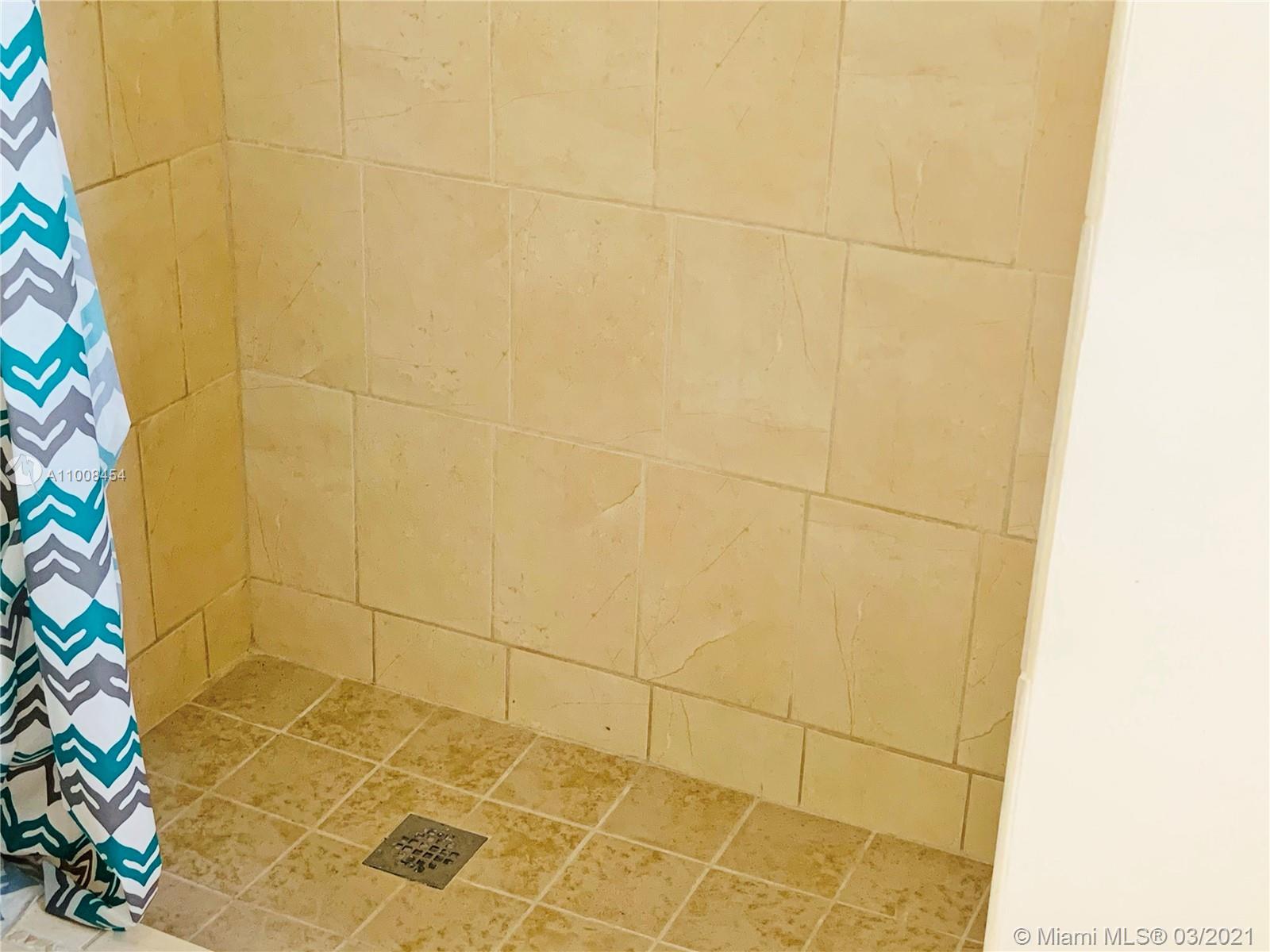 See details / 1431 sq. ft. $ 2021-03-04 0 Photo
