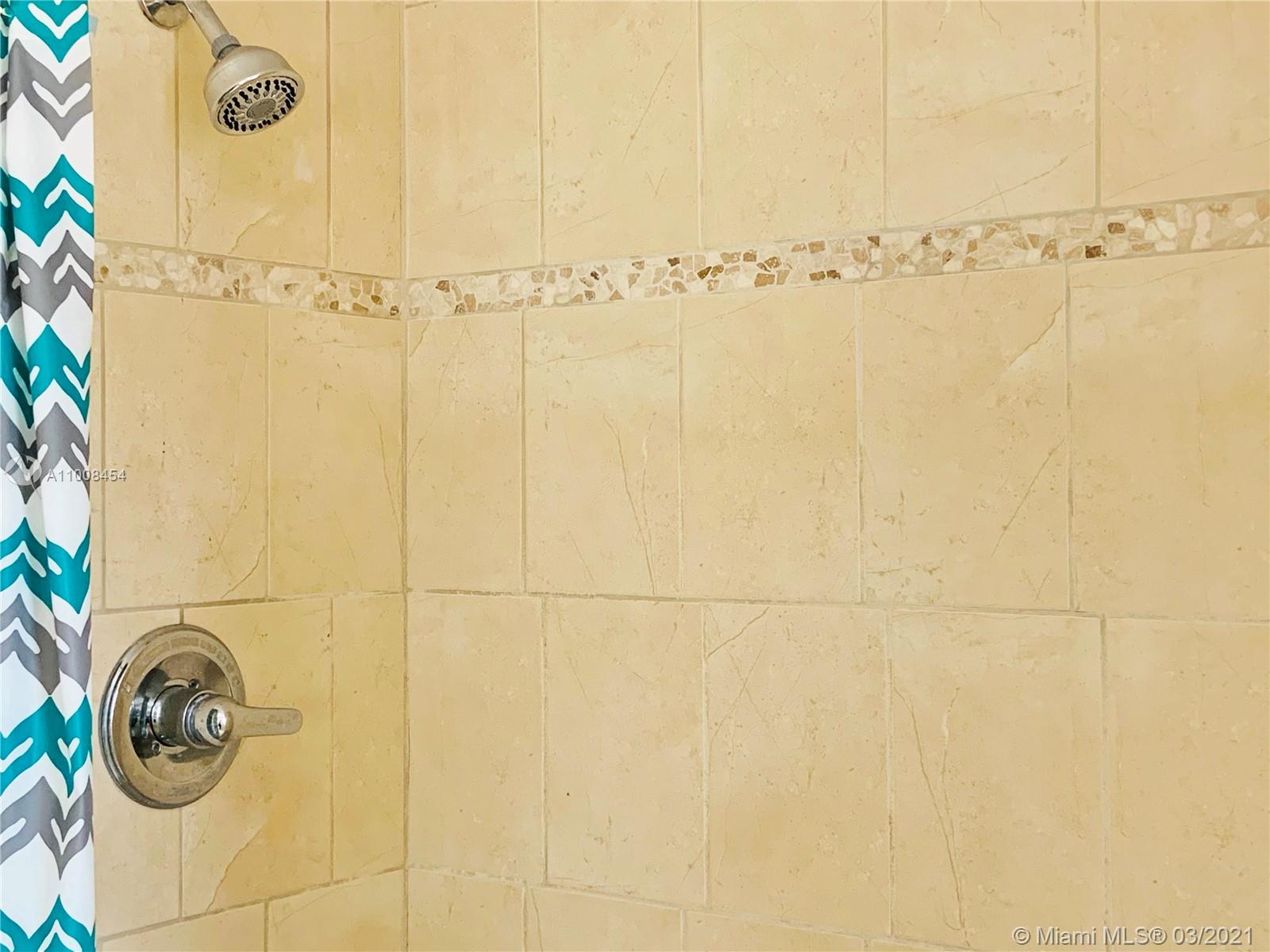See details / 1431 sq. ft. $ 2021-03-04 0 Photo