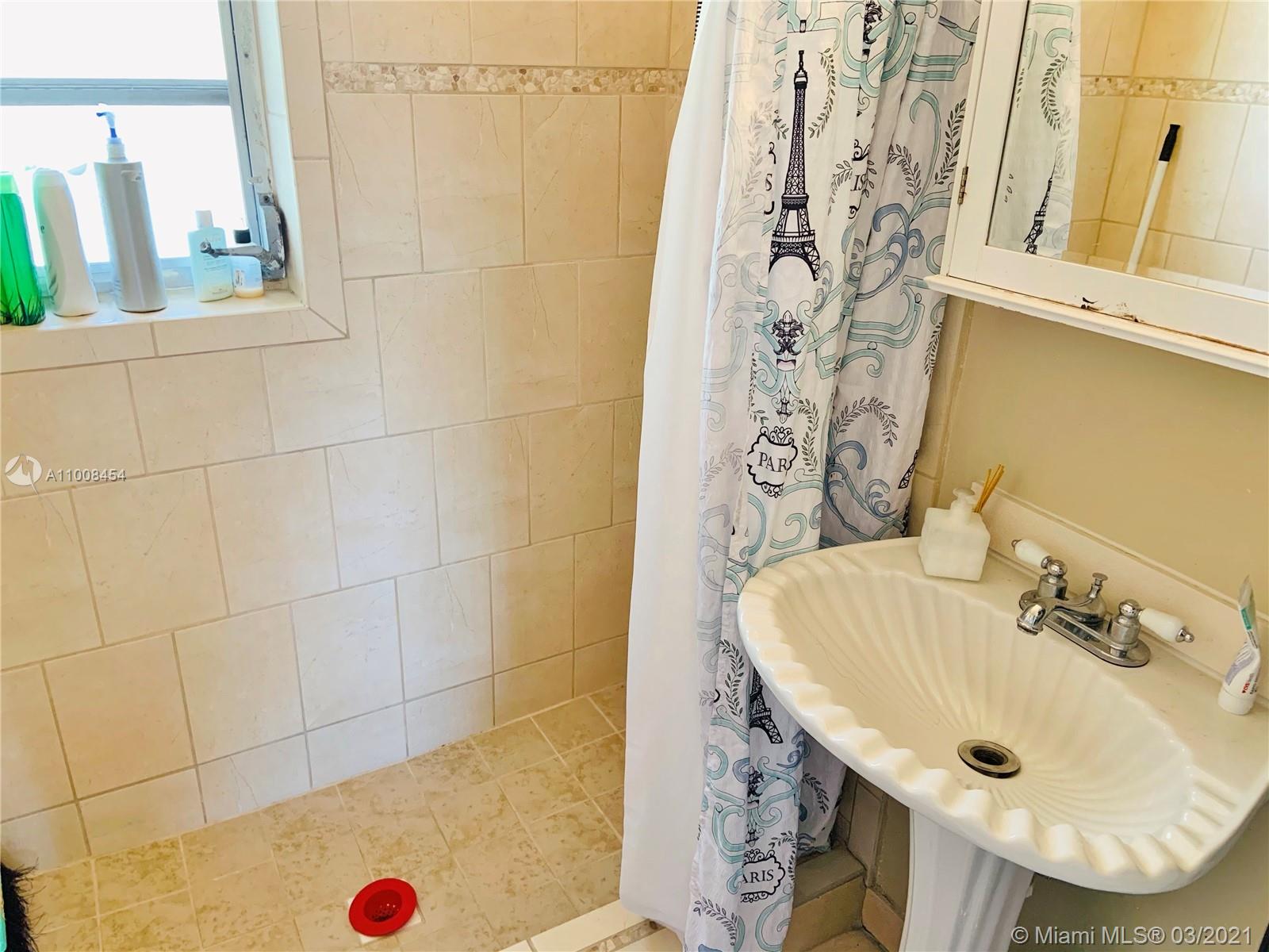See details / 1431 sq. ft. $ 2021-03-04 0 Photo