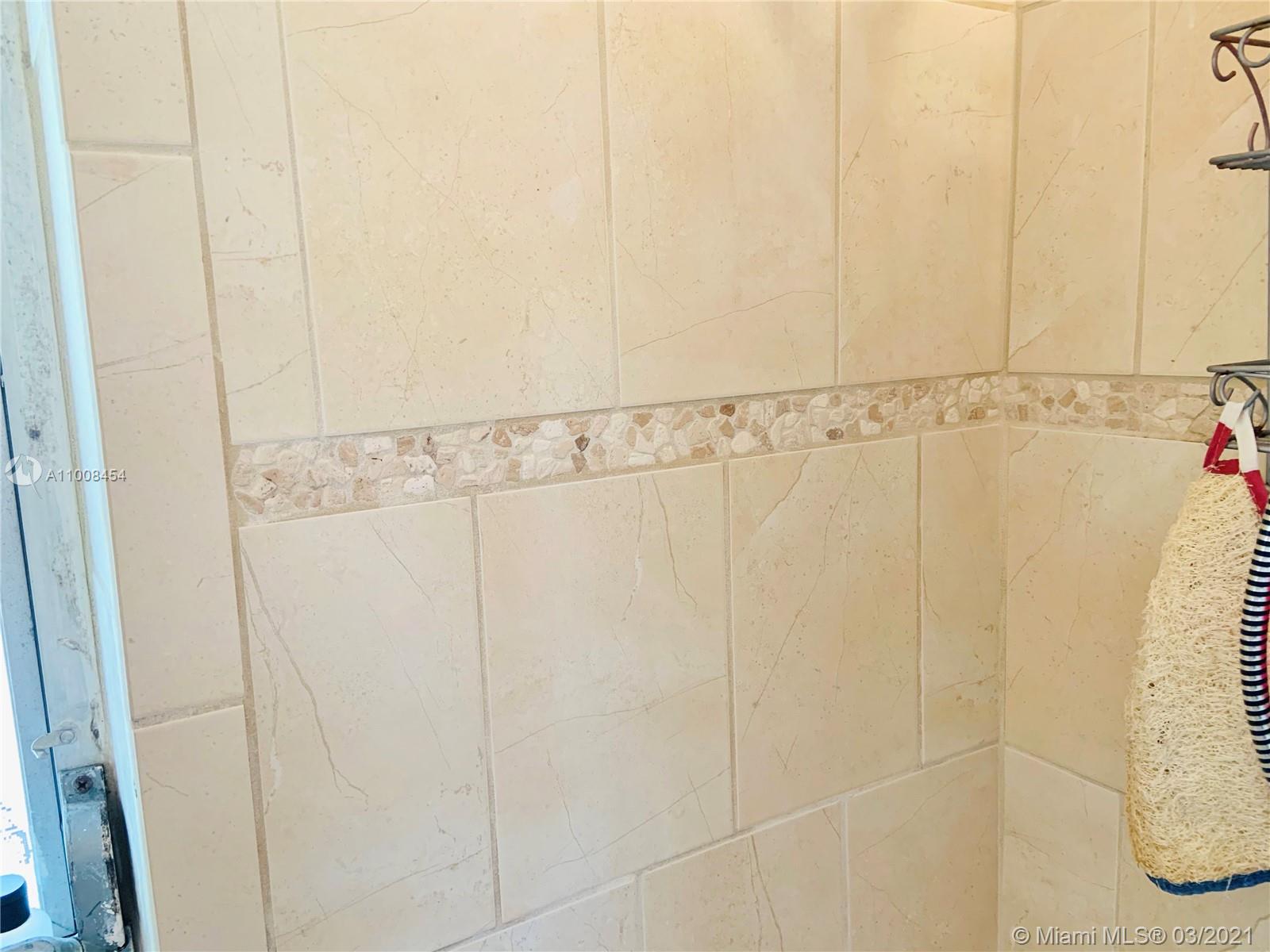 See details / 1431 sq. ft. $ 2021-03-04 0 Photo