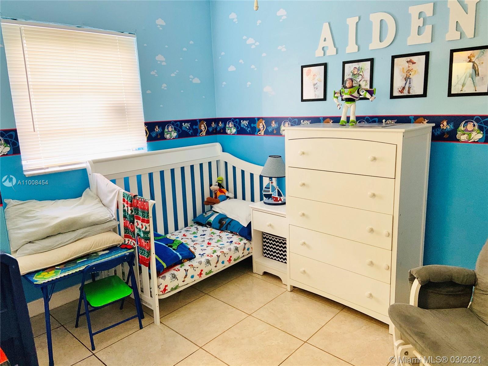 See details / 1431 sq. ft. $ 2021-03-04 0 Photo