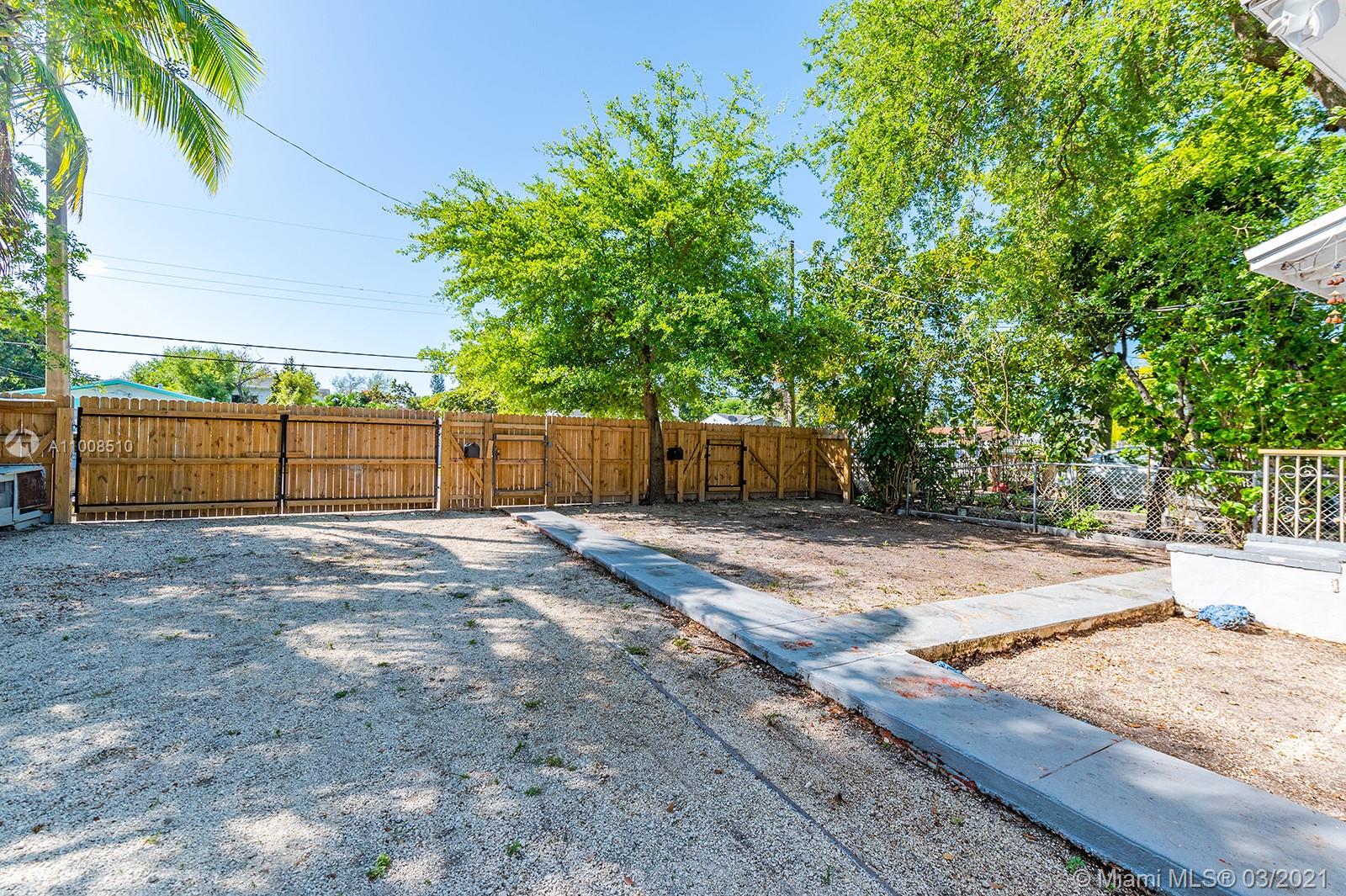See details / 1227 sq. ft. $ 2021-04-07 0 Photo