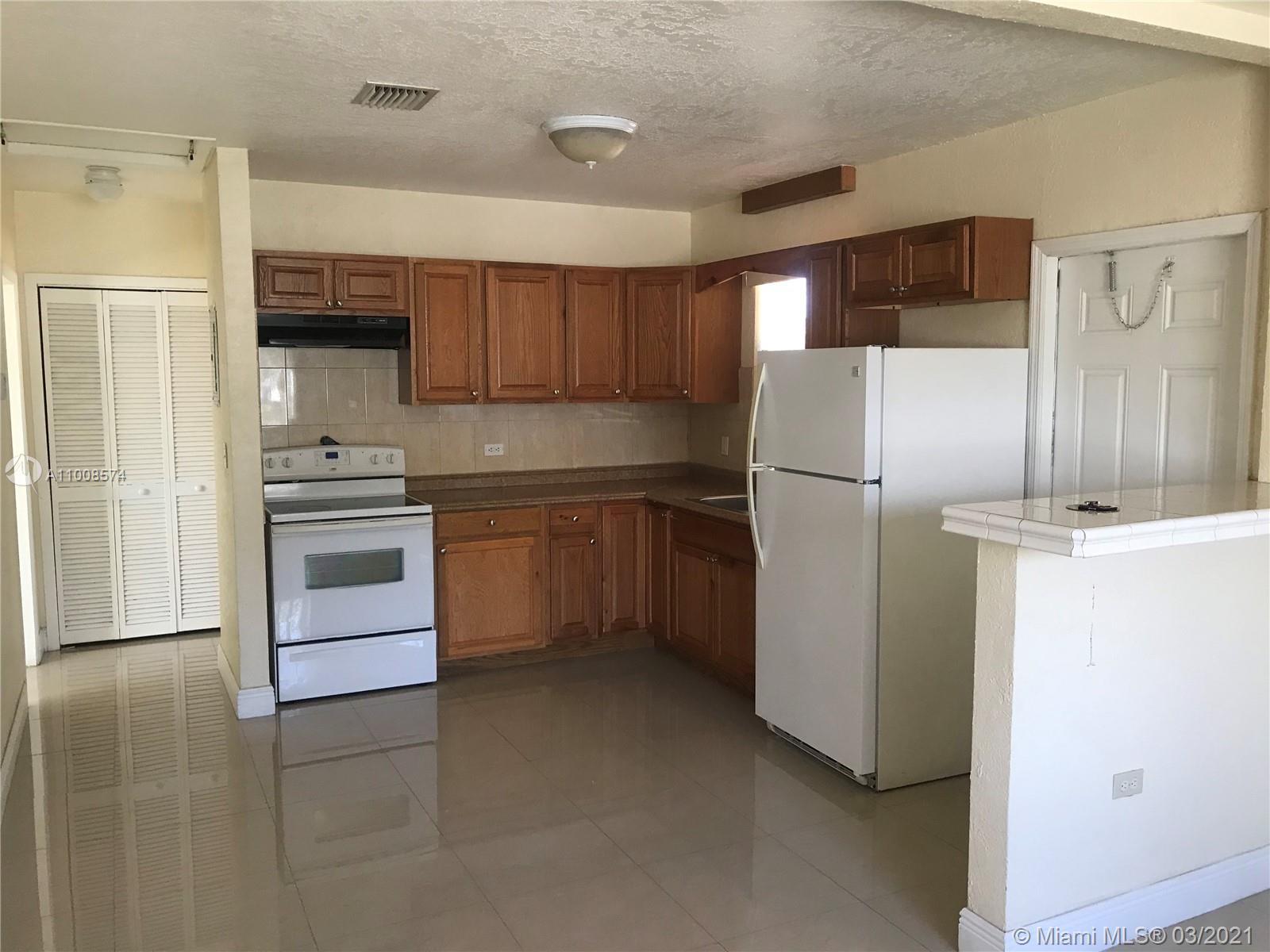 See details / 1320 sq. ft. $ 2021-03-05 0 Photo