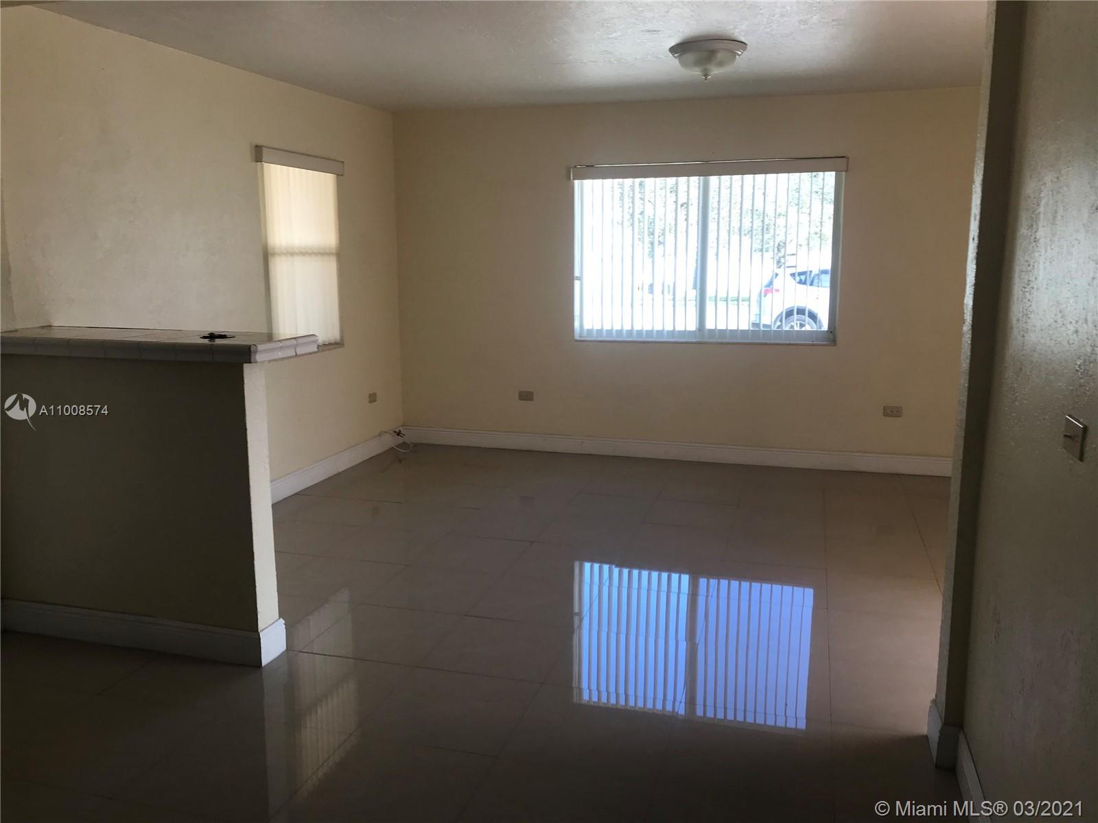 See details / 1320 sq. ft. $ 2021-03-05 0 Photo
