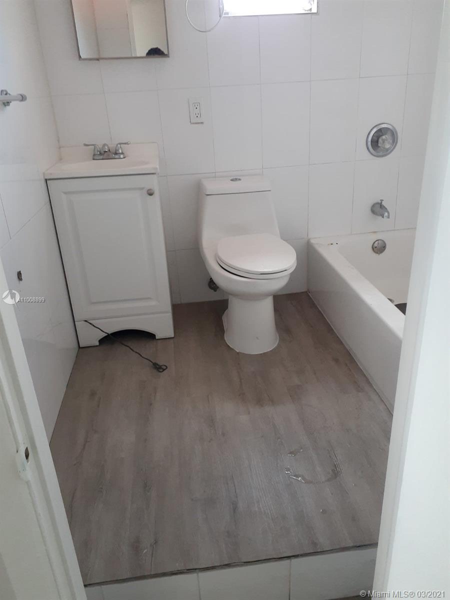 See details / 3402 sq. ft. $ 2021-03-29 0 Photo