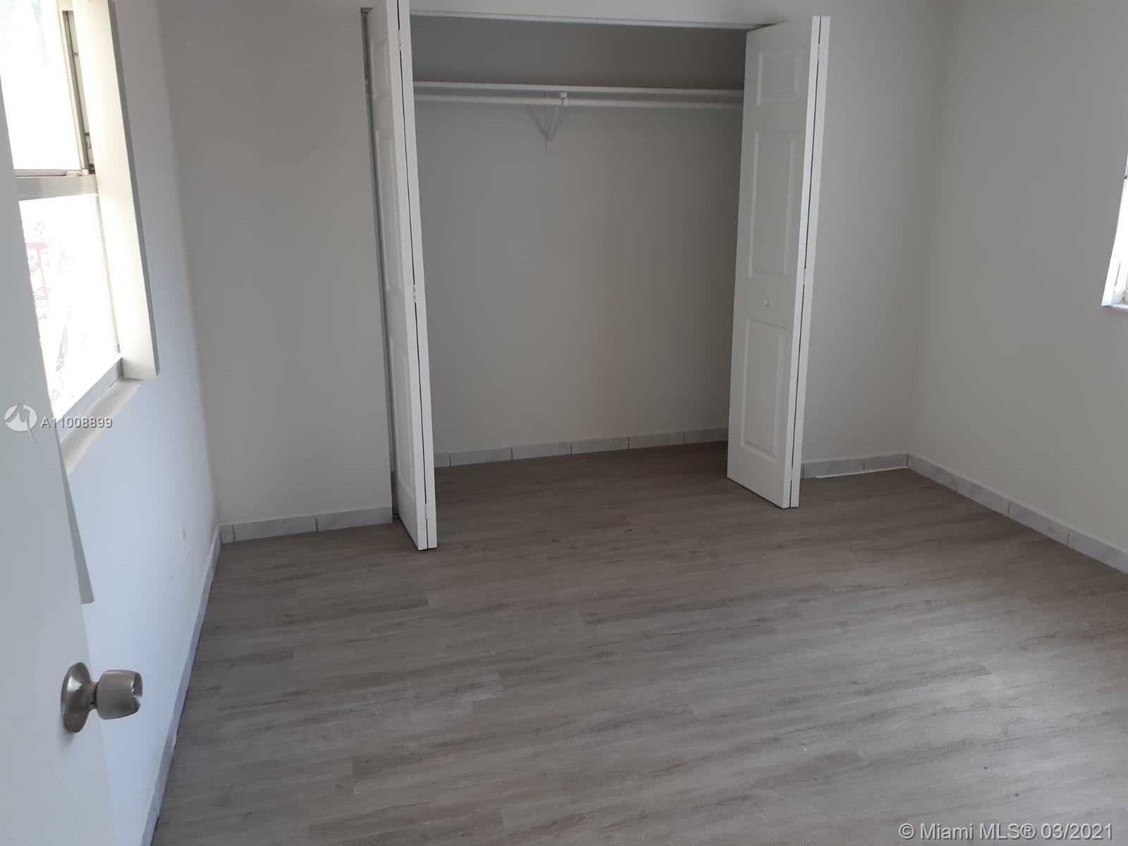 See details / 3402 sq. ft. $ 2021-03-29 0 Photo