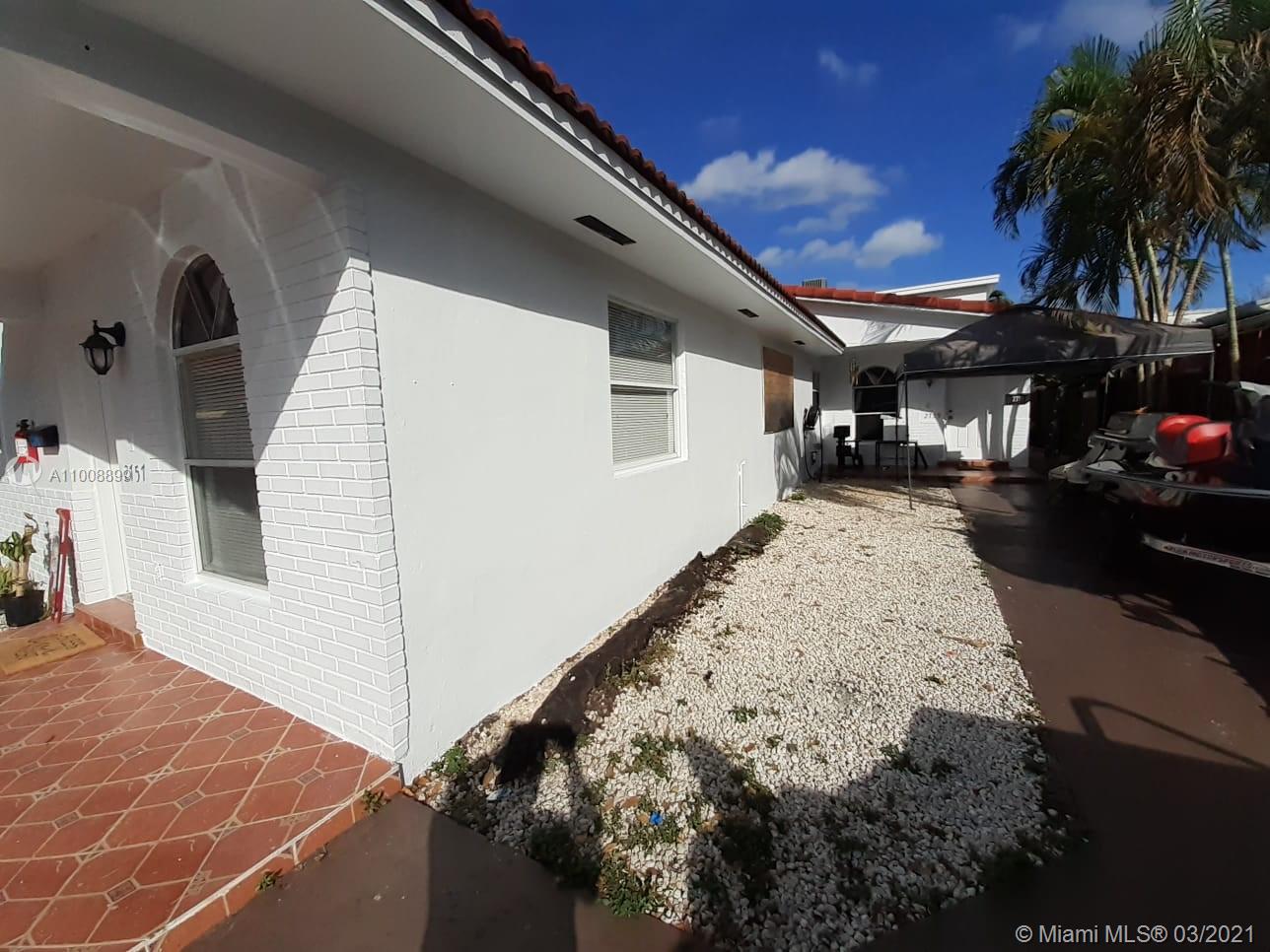 See details / 3402 sq. ft. $ 2021-03-29 0 Photo