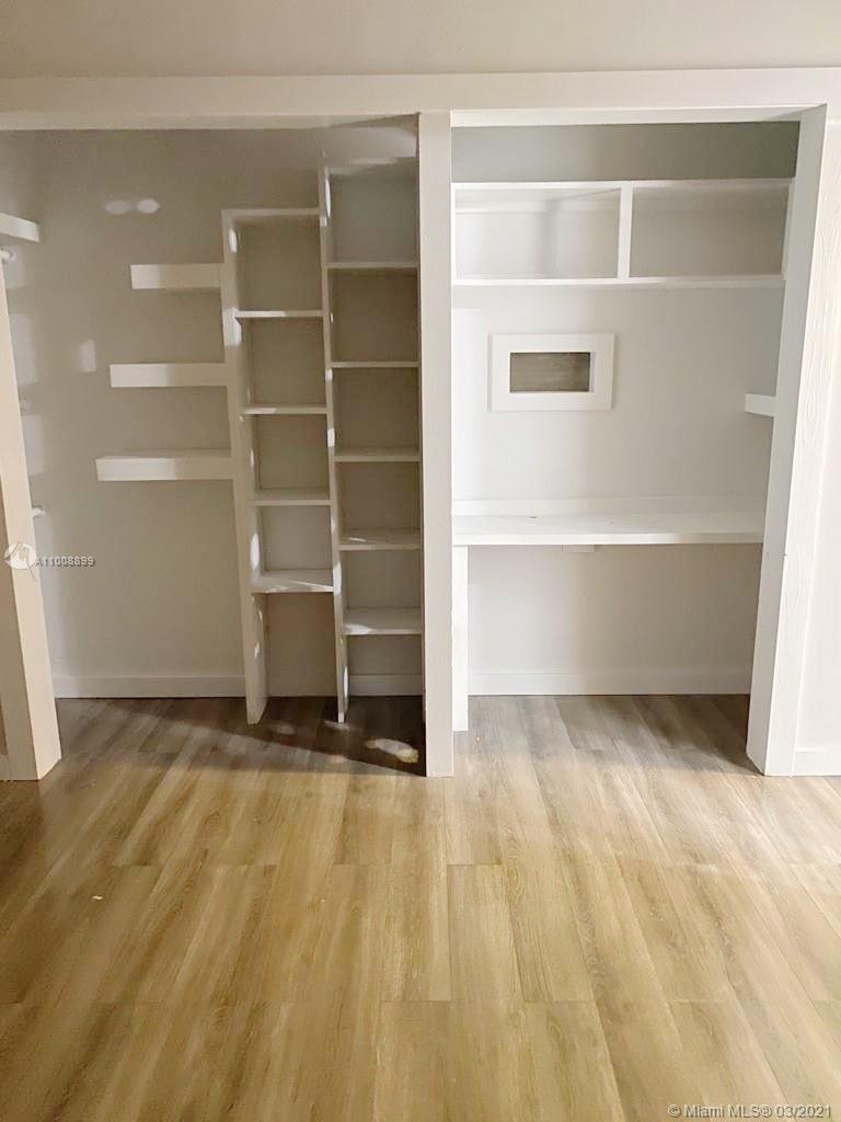 See details / 3402 sq. ft. $ 2021-03-29 0 Photo