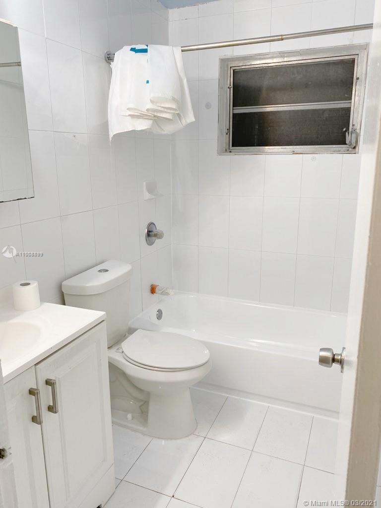 See details / 3402 sq. ft. $ 2021-03-29 0 Photo