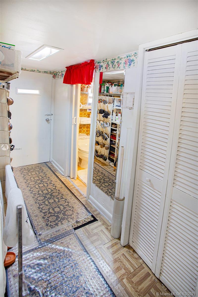 See details / 2020 sq. ft. $ 2021-04-08 0 Photo
