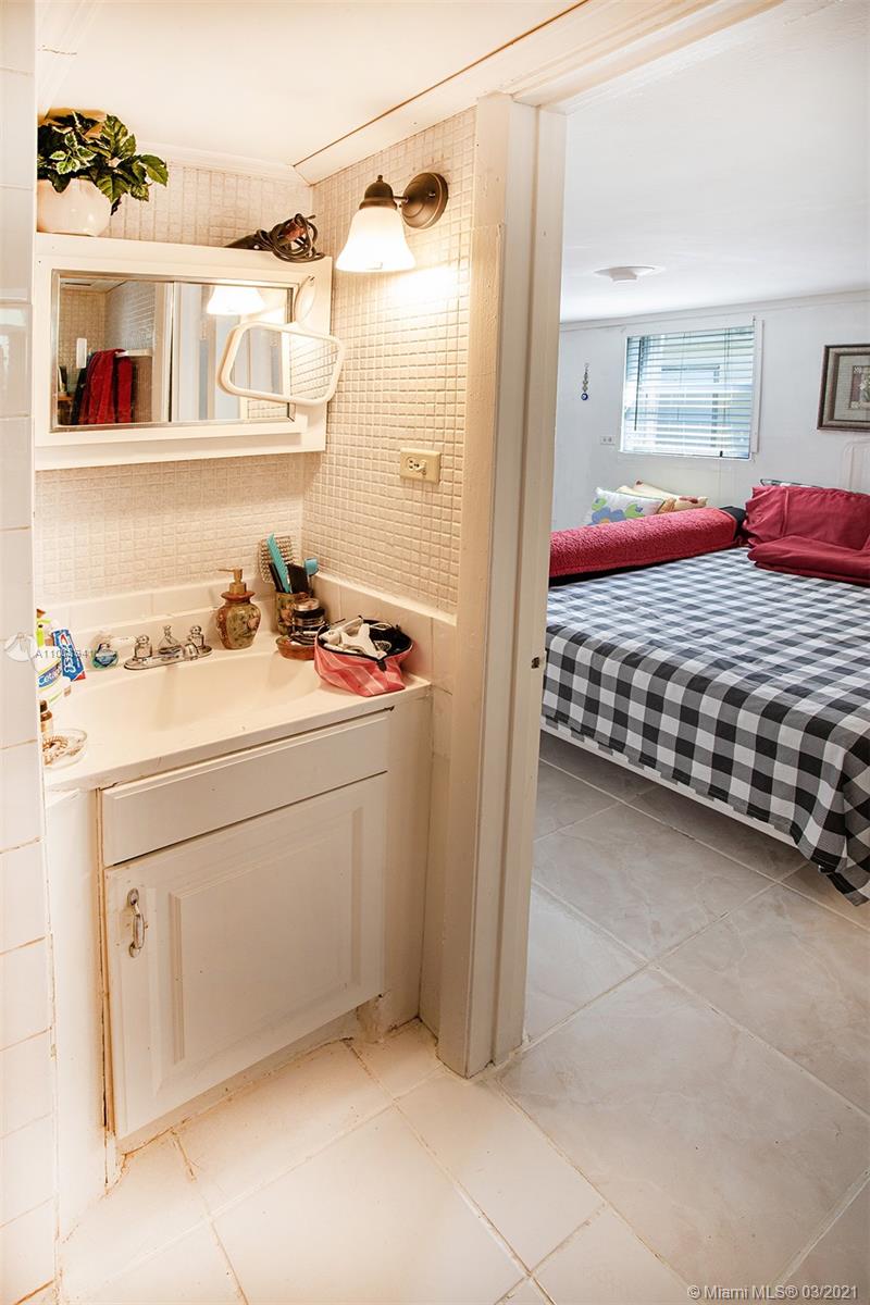 See details / 2020 sq. ft. $ 2021-04-08 0 Photo