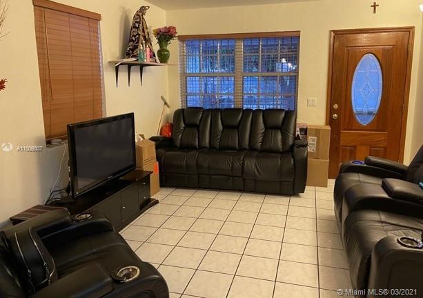See details / 2045 sq. ft. $ 2021-03-07 0 Photo