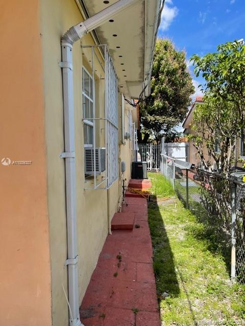 See details / 2045 sq. ft. $ 2021-03-07 0 Photo