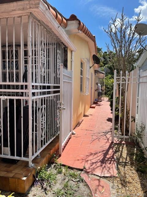 See details / 2045 sq. ft. $ 2021-03-07 0 Photo