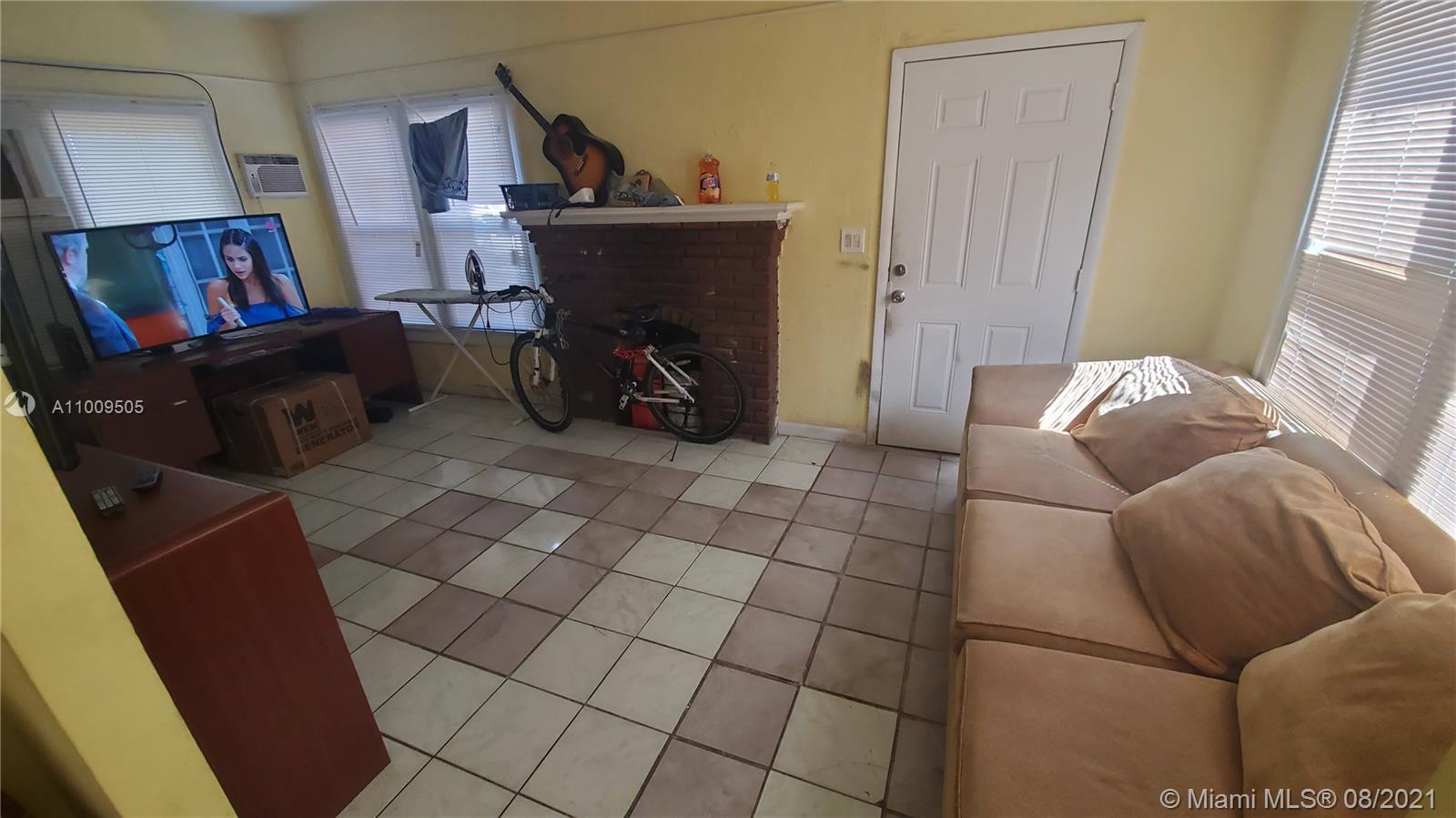 See details / 1441 sq. ft. $ 2021-03-10 0 Photo