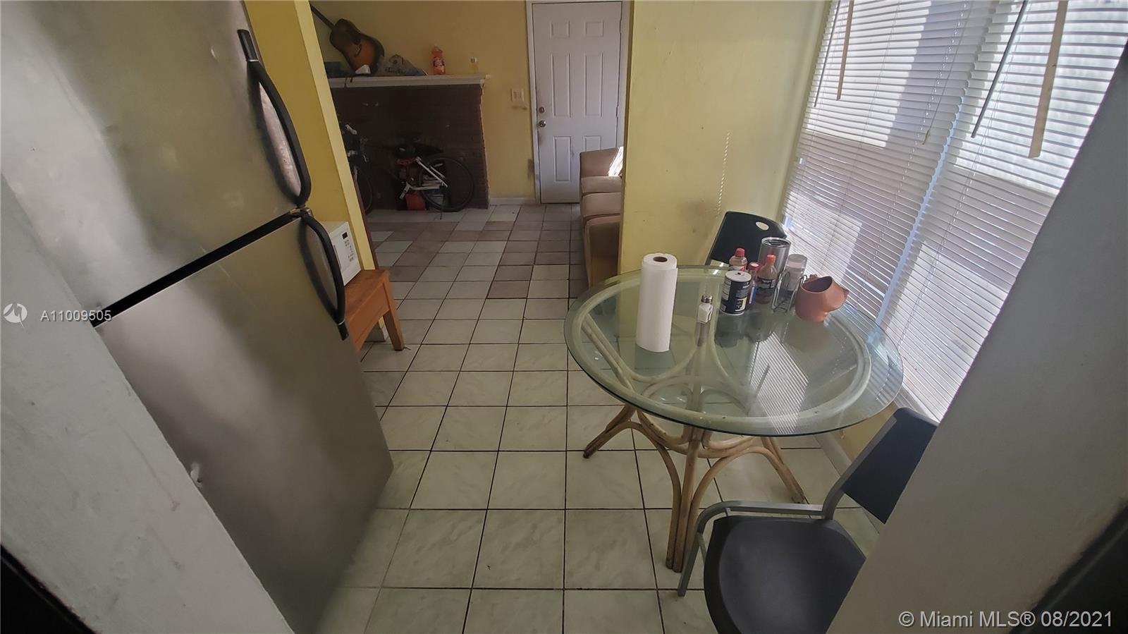 See details / 1441 sq. ft. $ 2021-03-10 0 Photo