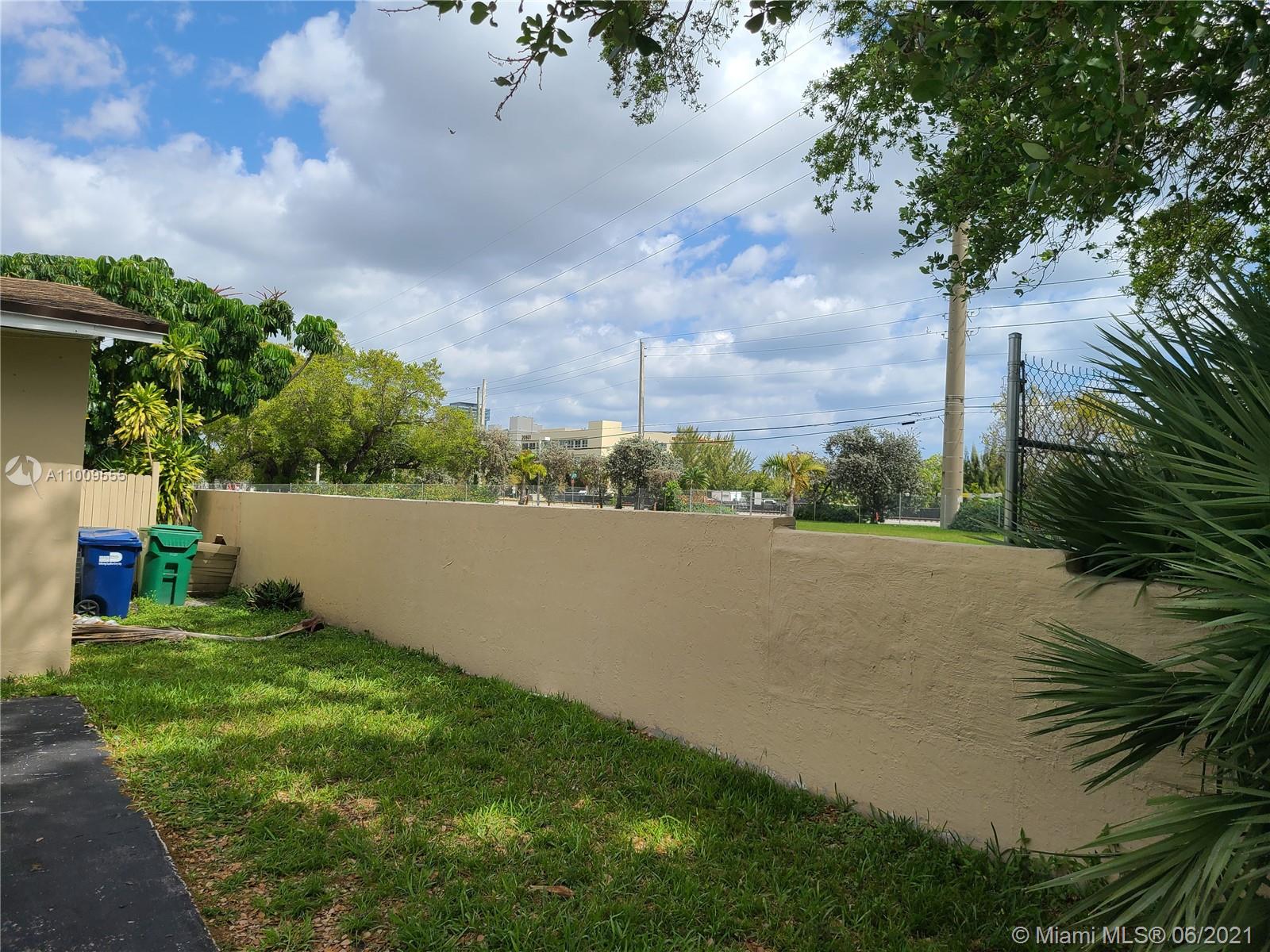 See details / 1947 sq. ft. $ 2021-03-08 0 Photo