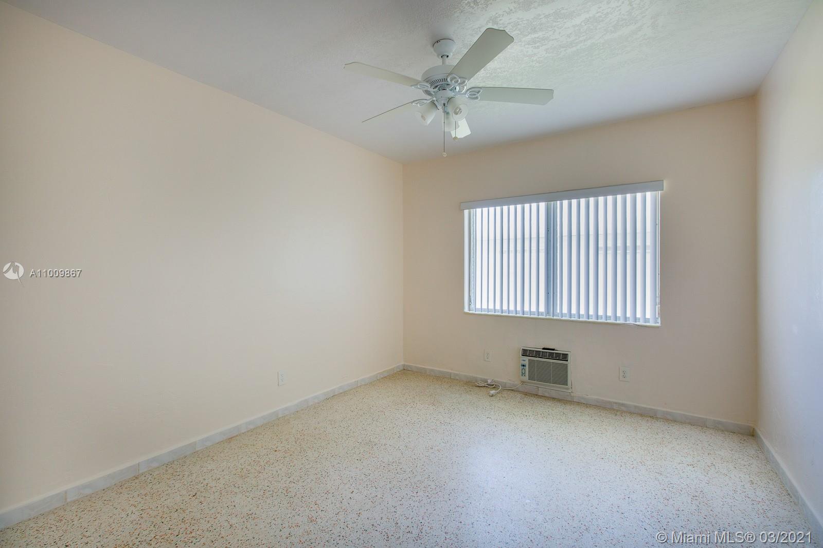 See details / 3428 sq. ft. $ 2021-03-08 0 Photo