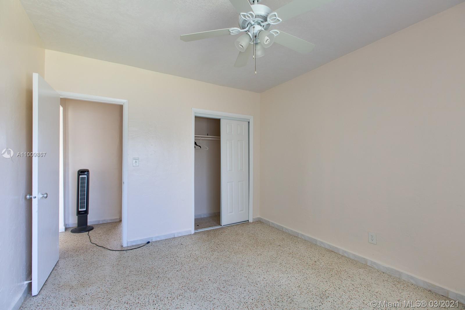 See details / 3428 sq. ft. $ 2021-03-08 0 Photo