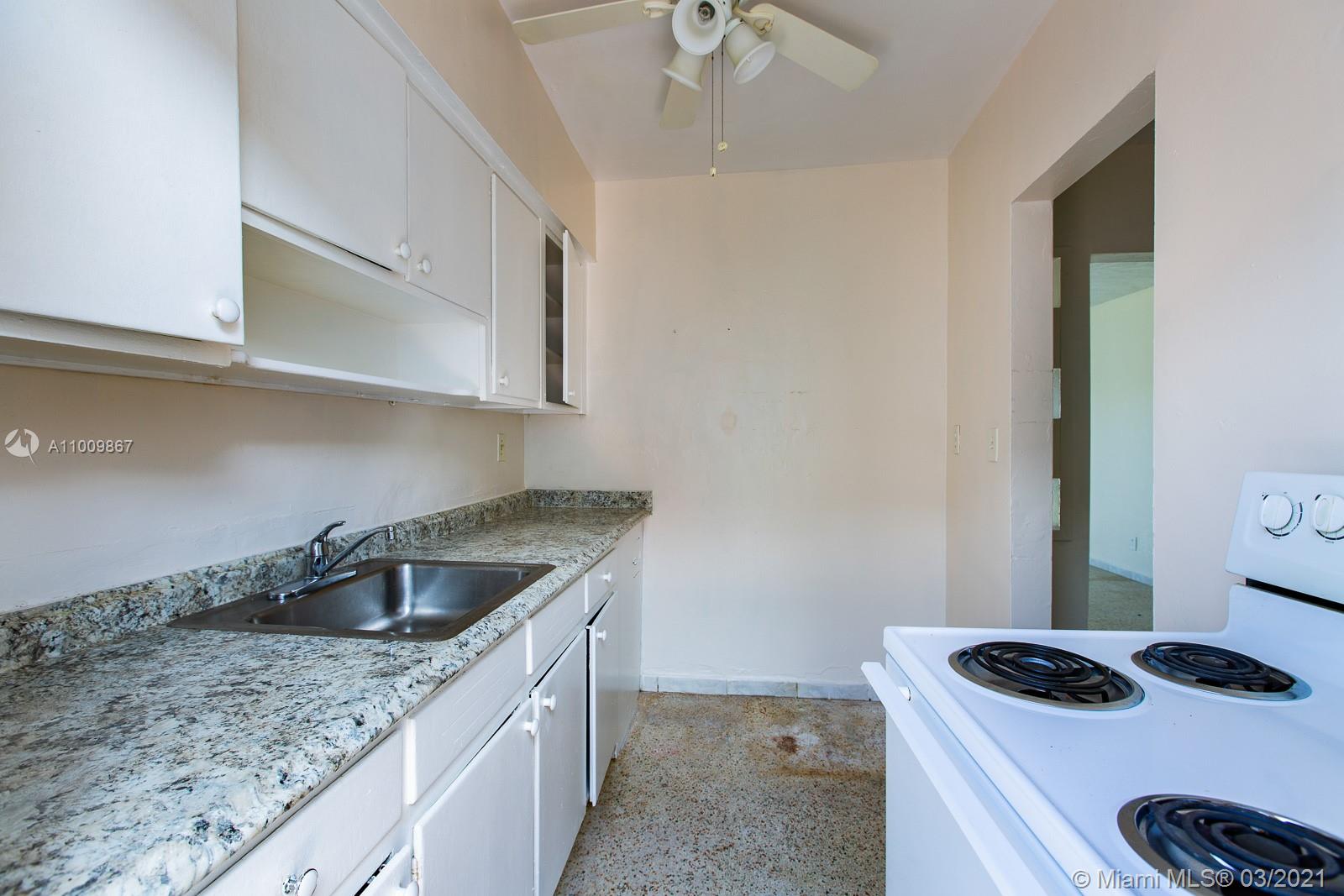 See details / 3428 sq. ft. $ 2021-03-08 0 Photo