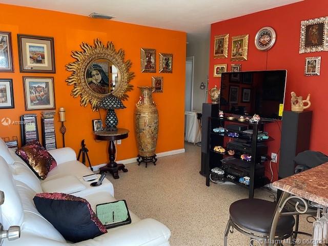 See details / 2155 sq. ft. $ 2021-03-08 0 Photo