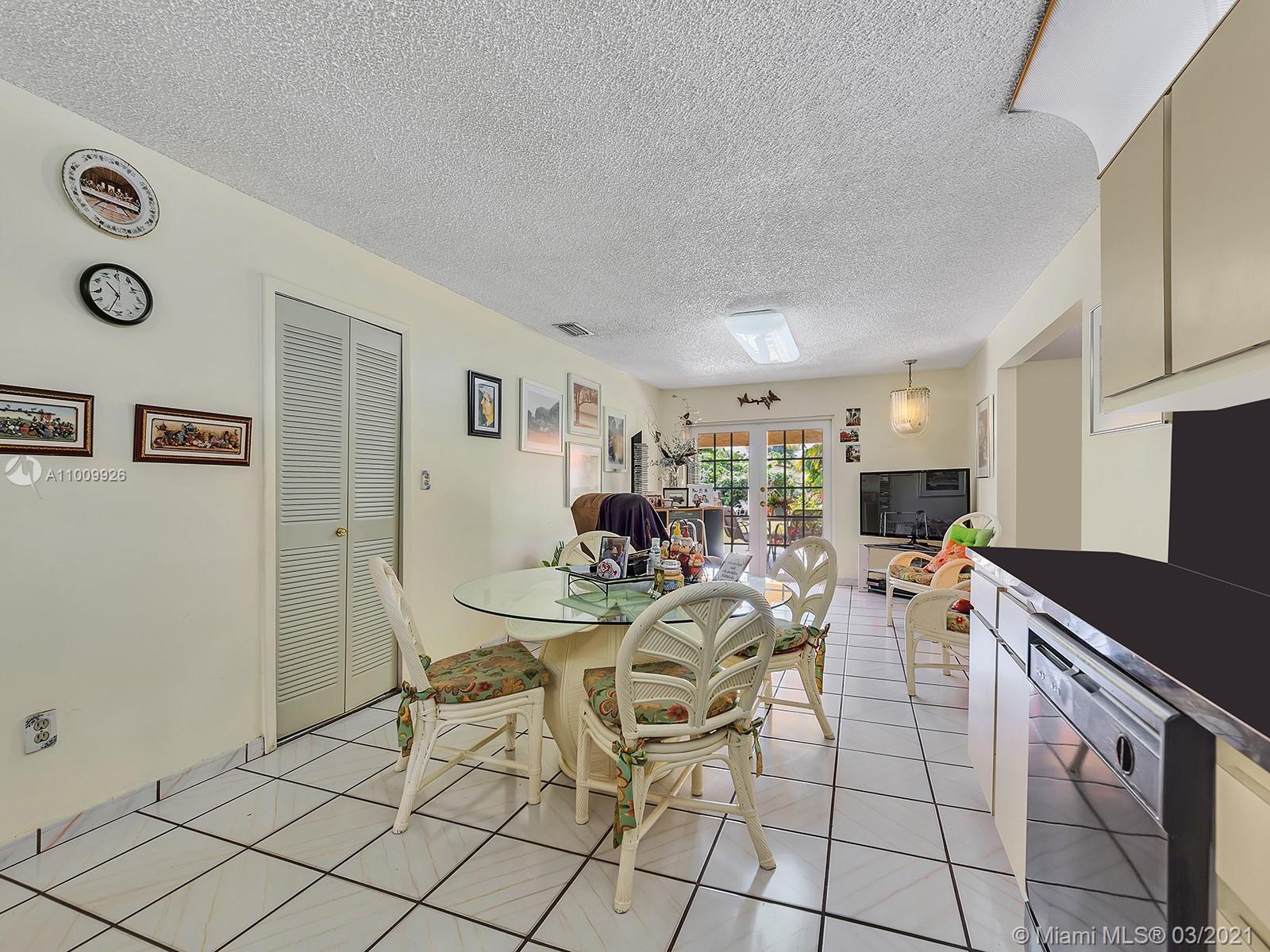 See details / 3300 sq. ft. $ 2021-03-08 0 Photo
