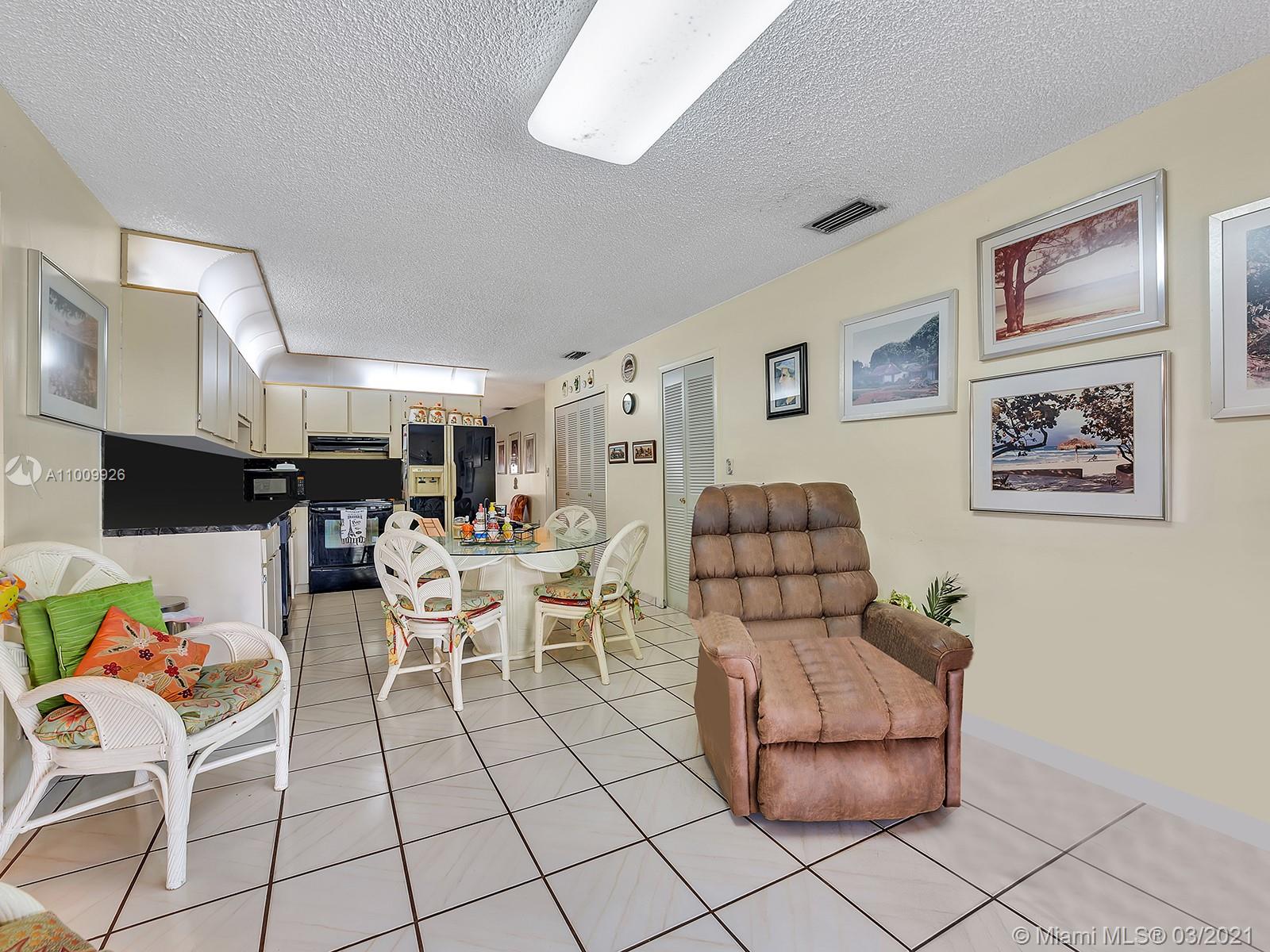 See details / 3300 sq. ft. $ 2021-03-08 0 Photo