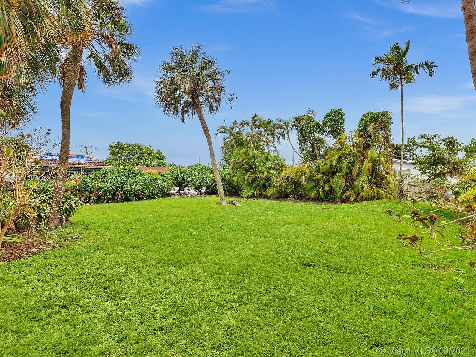 See details / 3300 sq. ft. $ 2021-03-08 0 Photo