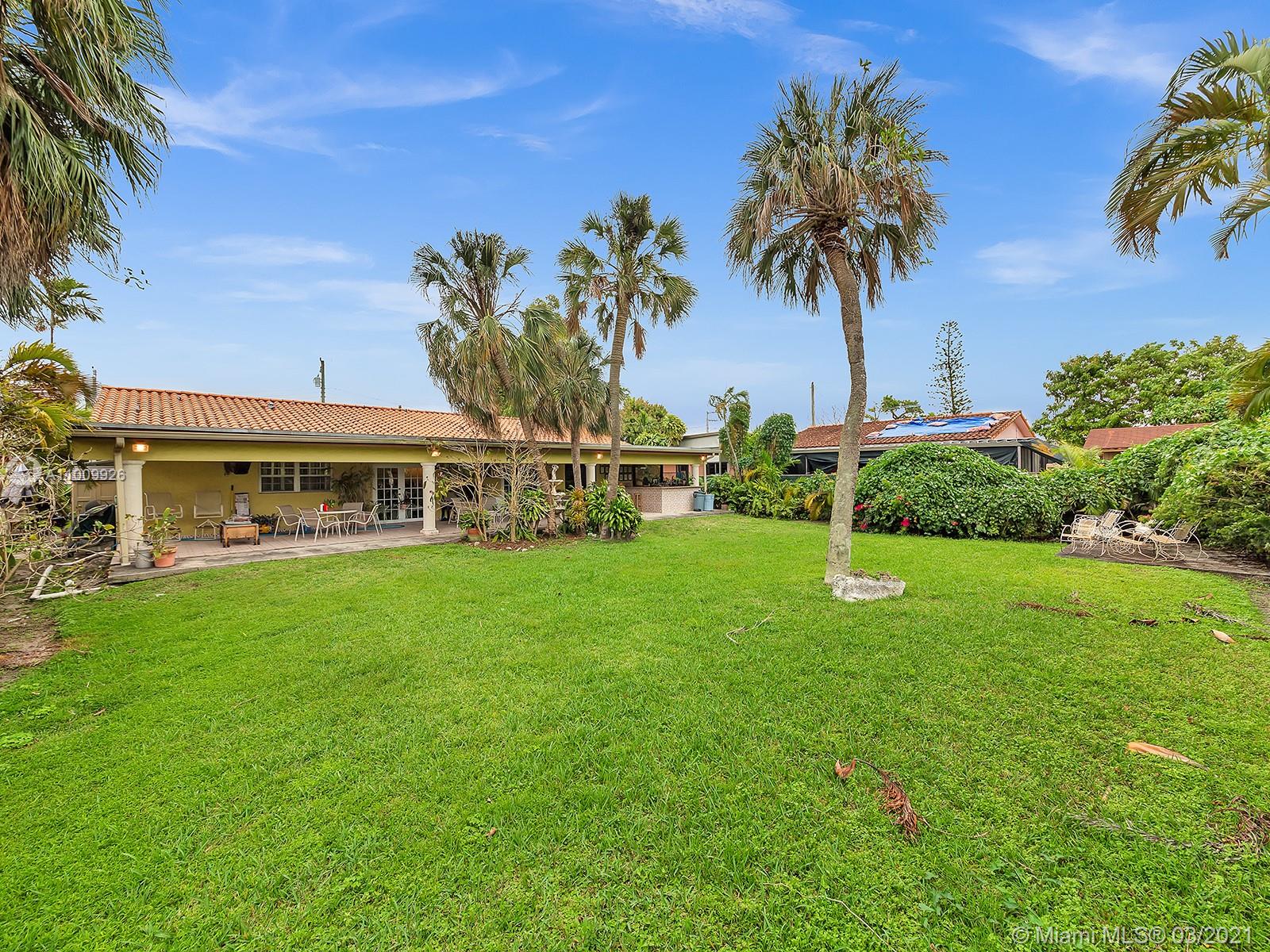 See details / 3300 sq. ft. $ 2021-03-08 0 Photo