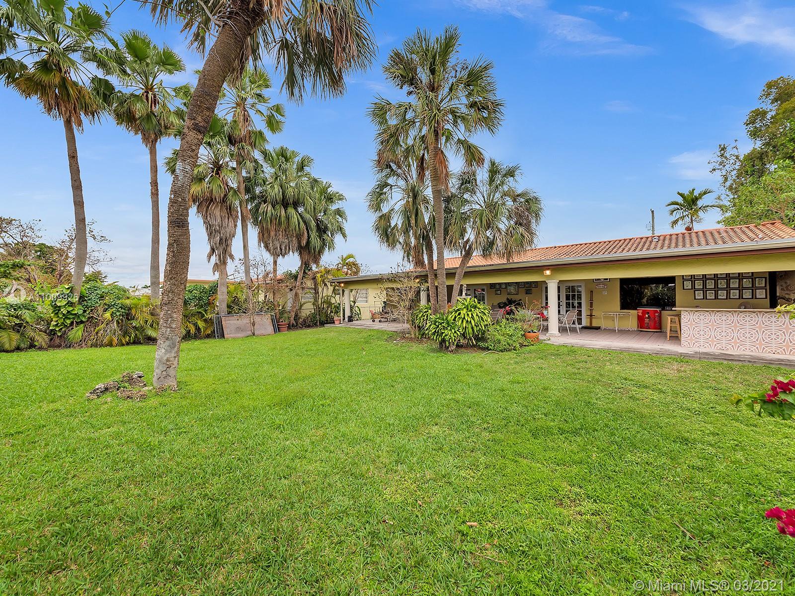 See details / 3300 sq. ft. $ 2021-03-08 0 Photo
