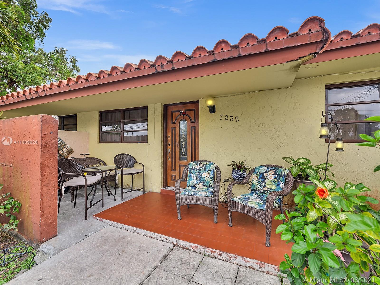 See details / 3300 sq. ft. $ 2021-03-08 0 Photo