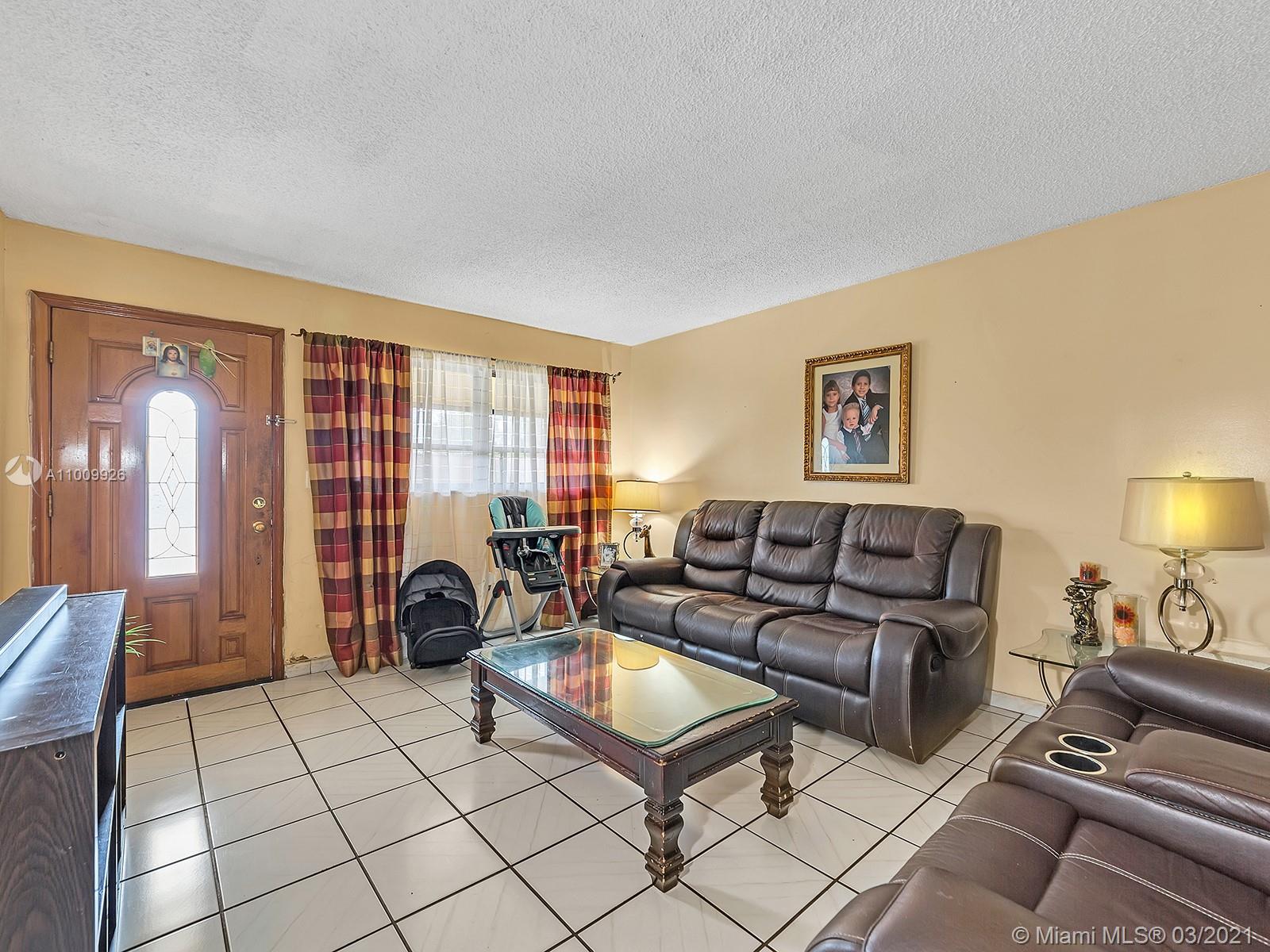 See details / 3300 sq. ft. $ 2021-03-08 0 Photo