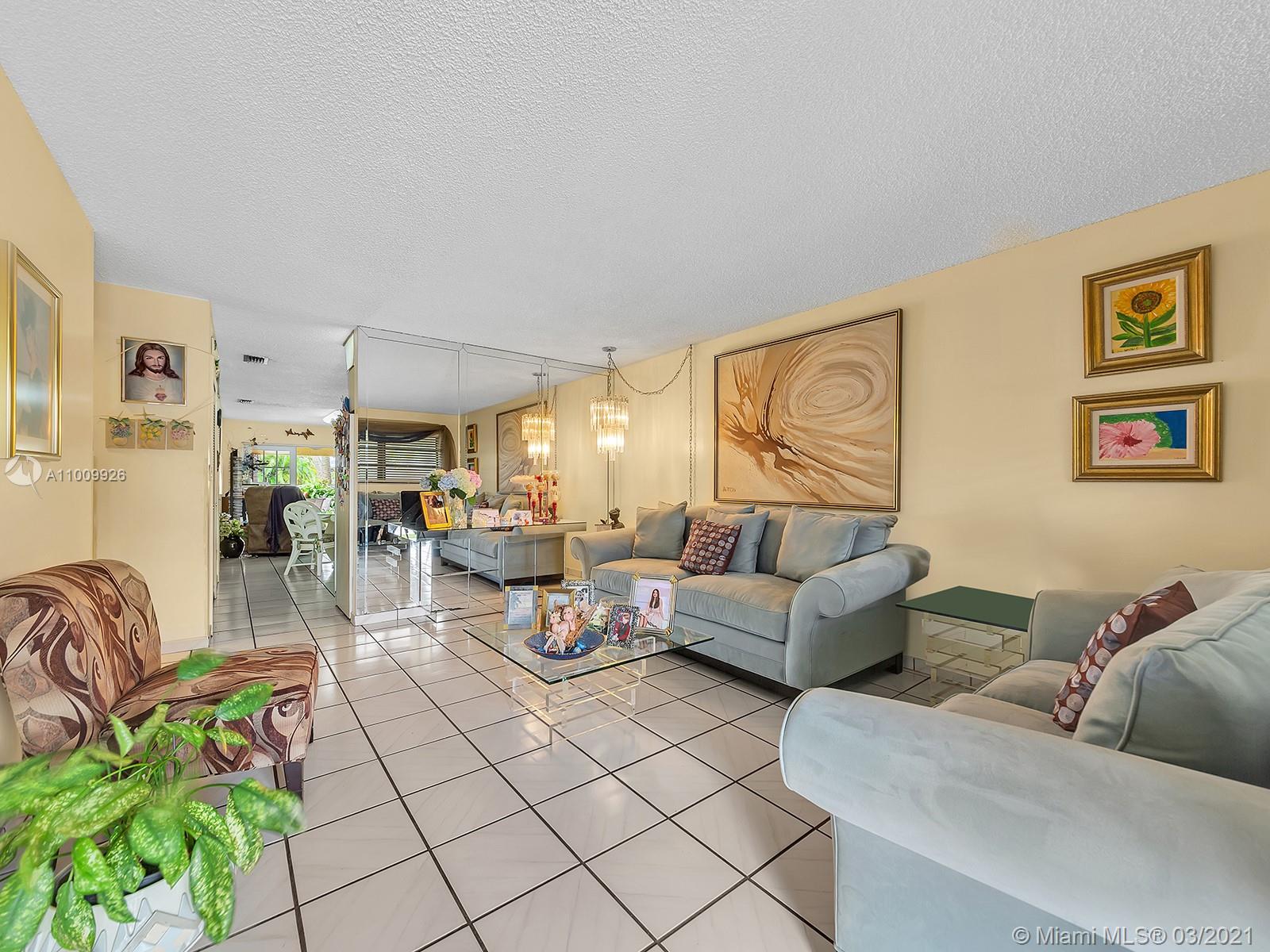 See details / 3300 sq. ft. $ 2021-03-08 0 Photo
