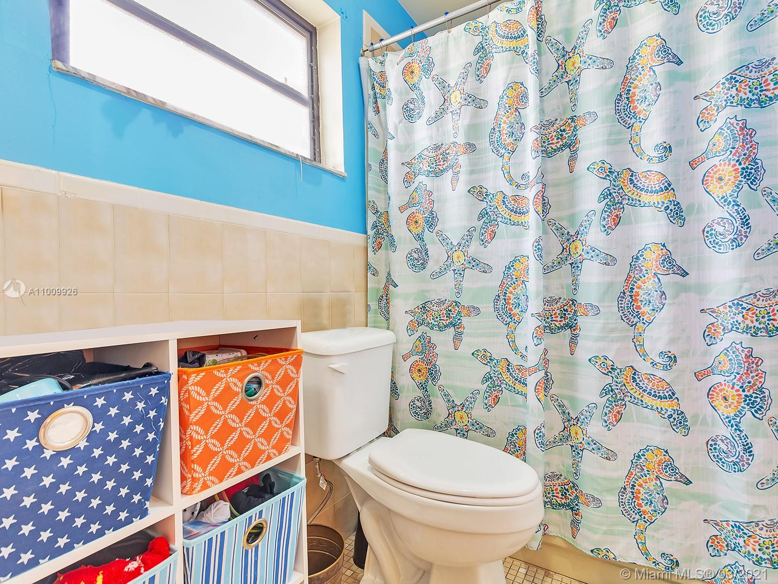 See details / 3300 sq. ft. $ 2021-03-08 0 Photo