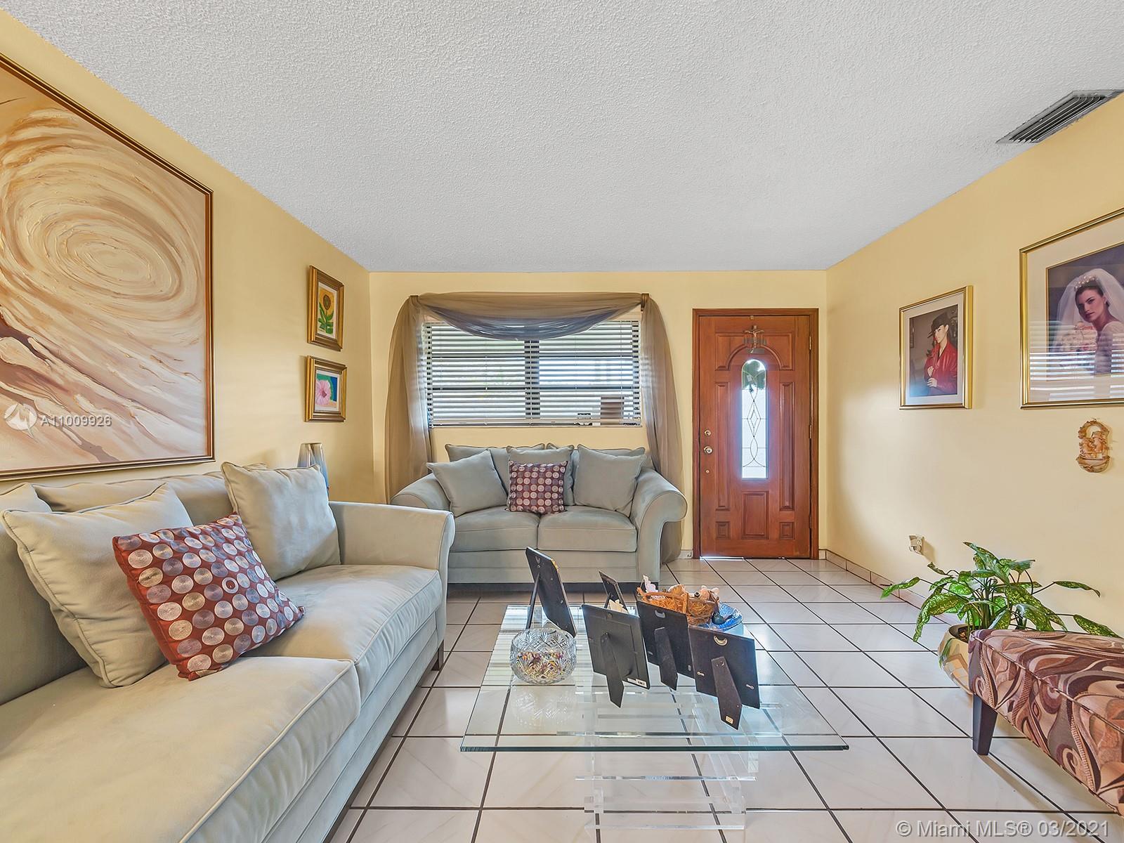 See details / 3300 sq. ft. $ 2021-03-08 0 Photo